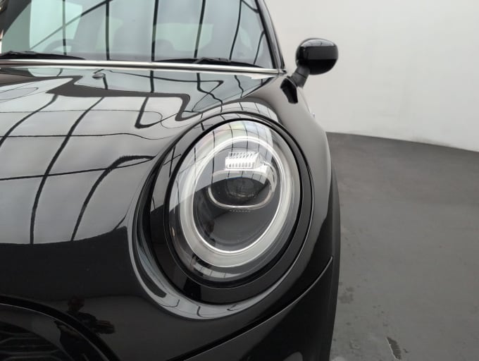 2025 Mini Hatch