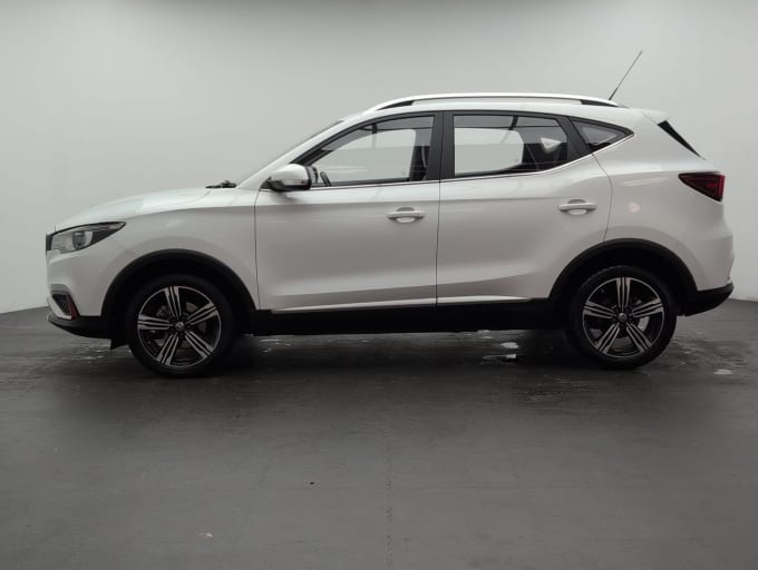 2025 Mg Mg Zs