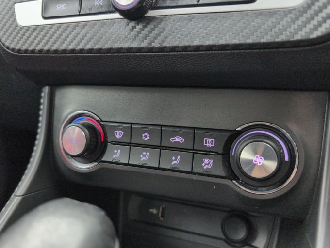 2025 Mg Mg Zs