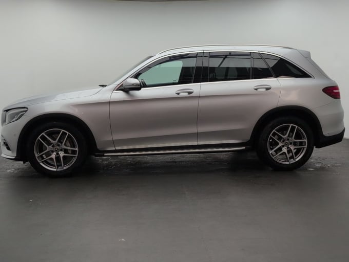 2025 Mercedes-benz Glc