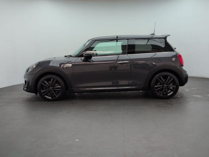 2025 Mini Hatch