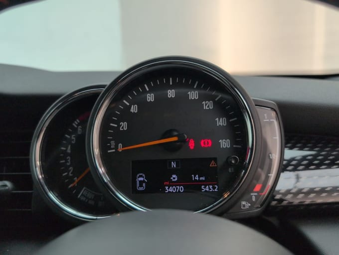 2025 Mini Hatch