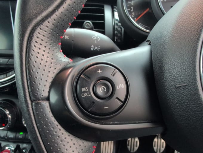 2025 Mini Hatch