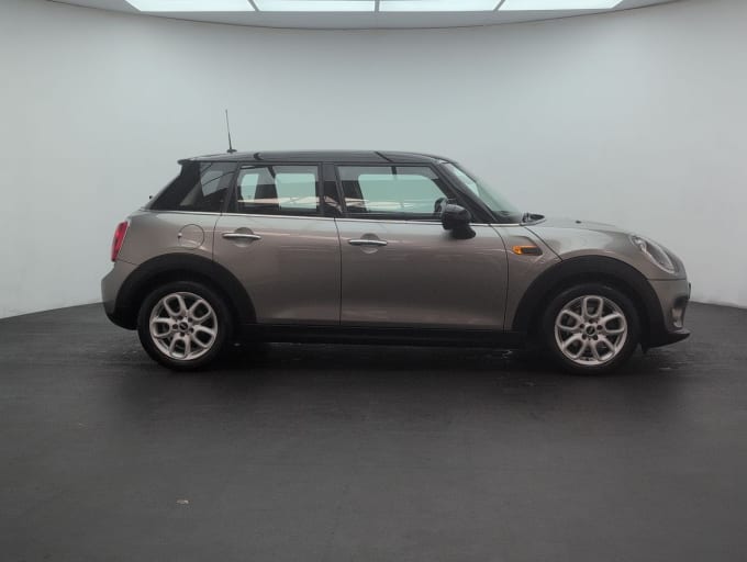 2025 Mini Hatch