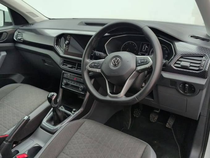 2025 Volkswagen T-cross