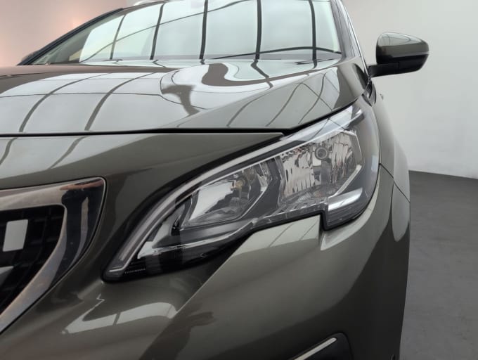 2025 Peugeot 3008