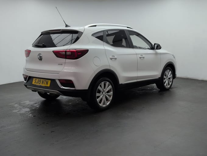 2025 Mg Mg Zs