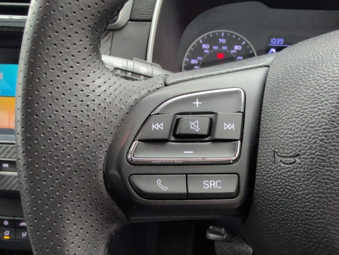 2025 Mg Mg Zs