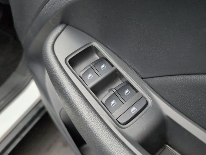 2025 Mg Mg Zs