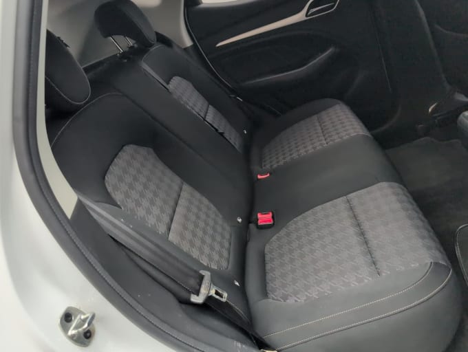 2025 Mg Mg Zs