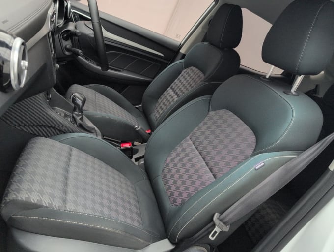 2025 Mg Mg Zs