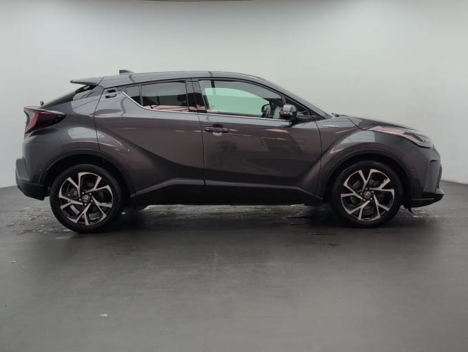 2025 Toyota C-hr