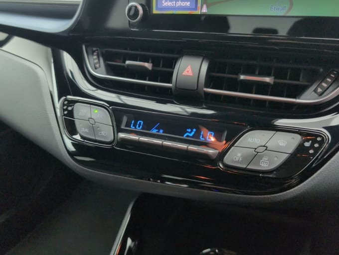 2025 Toyota C-hr