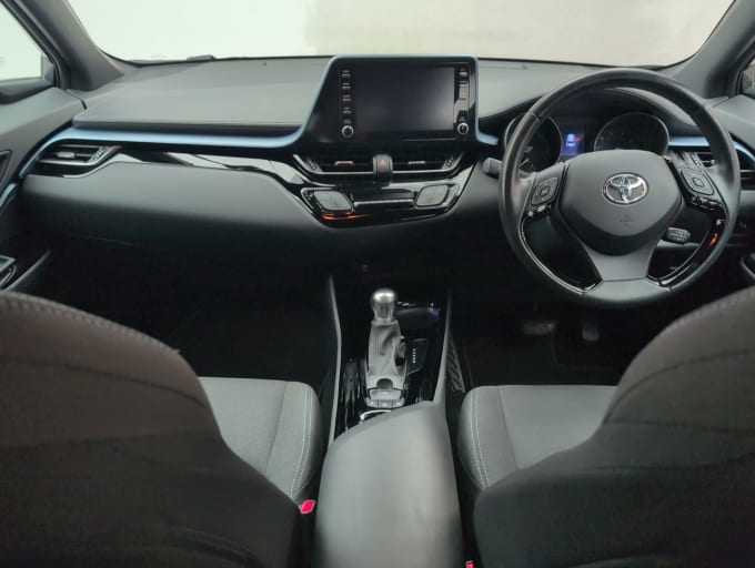 2025 Toyota C-hr