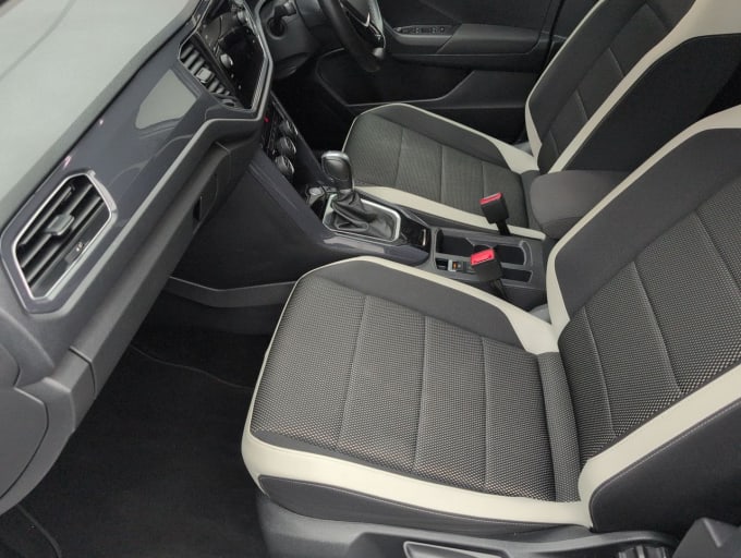2025 Volkswagen T-roc