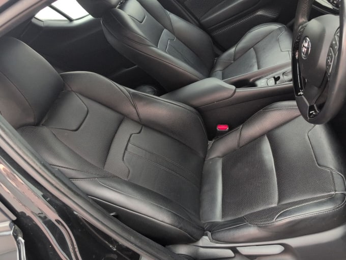 2025 Toyota C-hr