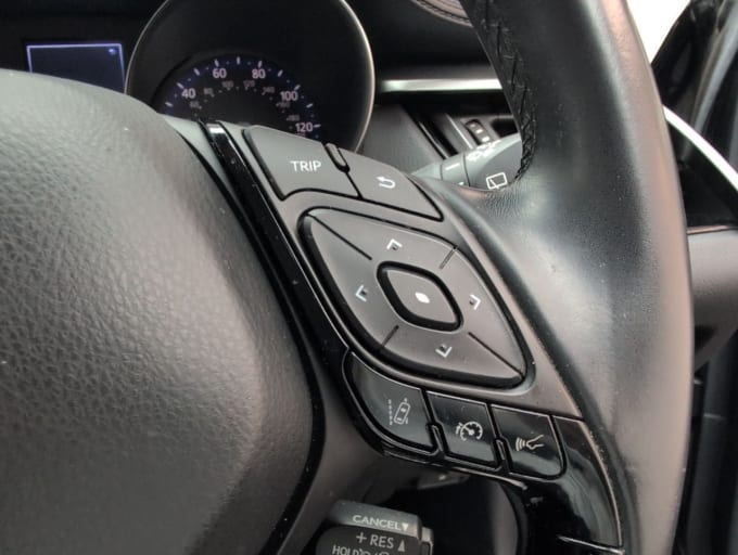2025 Toyota C-hr