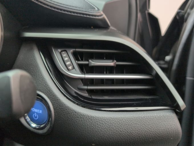 2025 Toyota C-hr