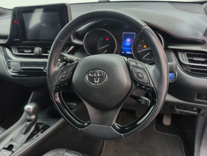 2025 Toyota C-hr