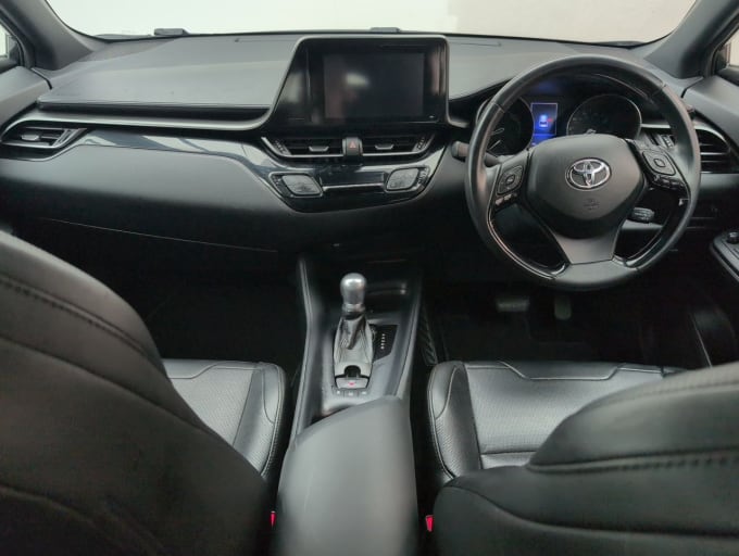 2025 Toyota C-hr