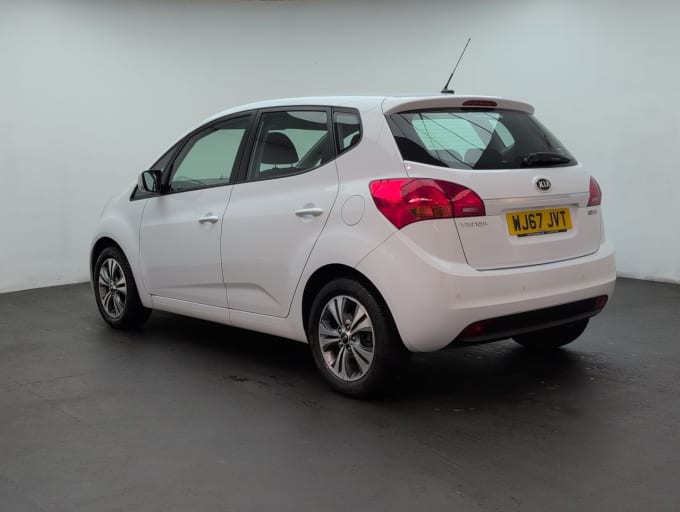 2025 Kia Venga