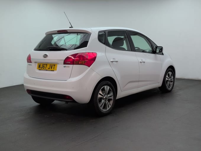 2025 Kia Venga