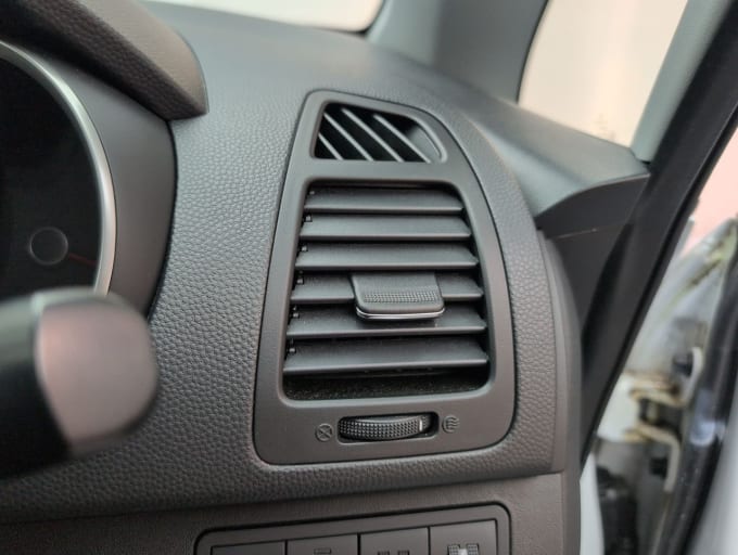 2025 Kia Venga