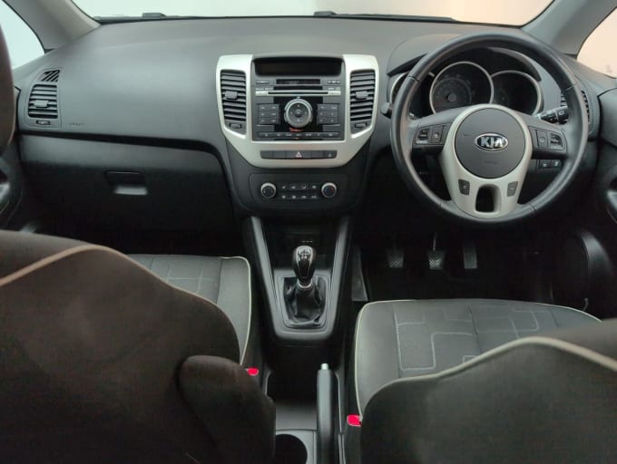 2025 Kia Venga