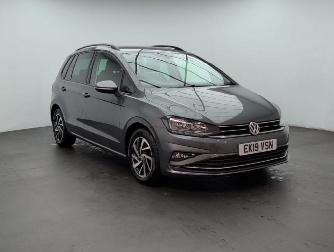 2025 Volkswagen Golf Sv