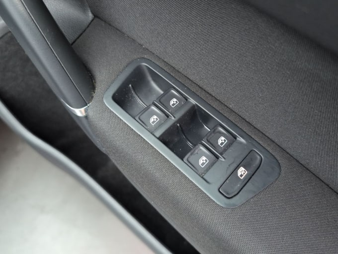 2025 Volkswagen Golf Sv
