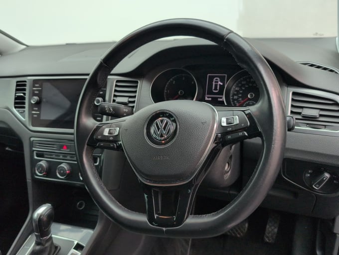 2025 Volkswagen Golf Sv