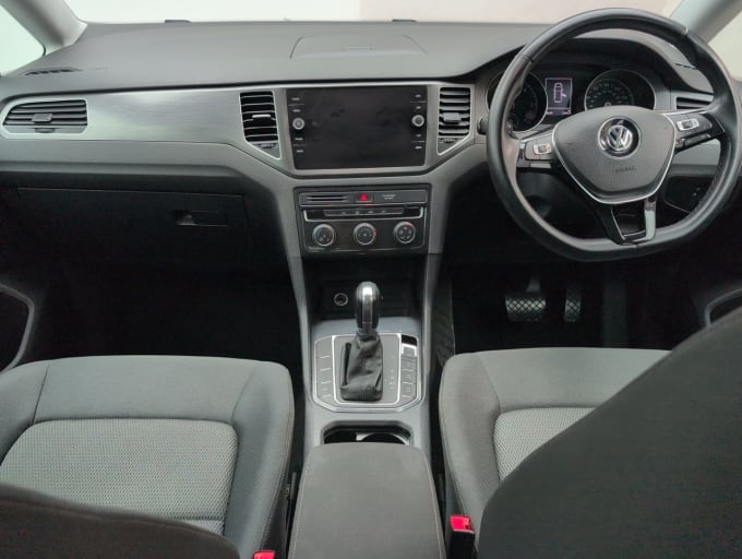 2025 Volkswagen Golf Sv
