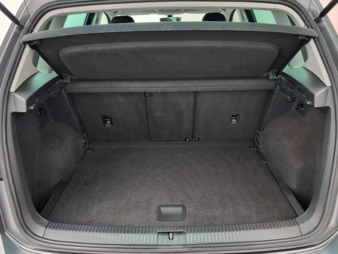 2025 Volkswagen Golf Sv