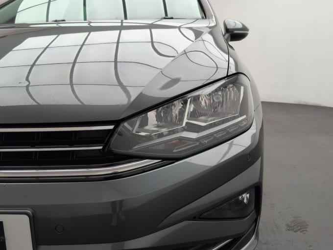 2025 Volkswagen Golf Sv