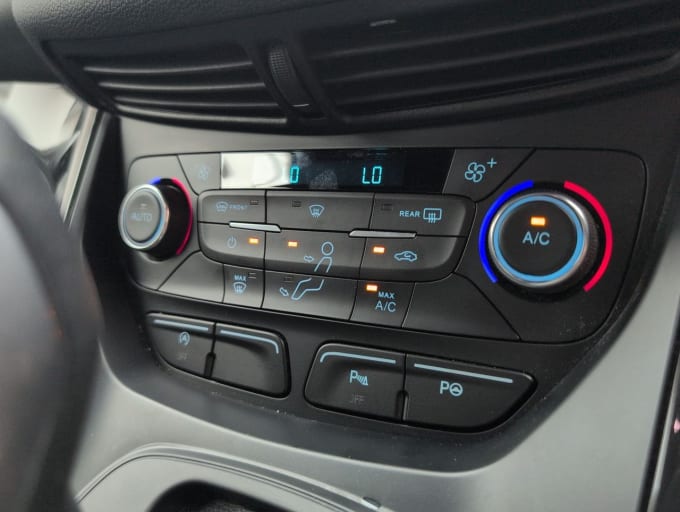 2025 Ford Kuga