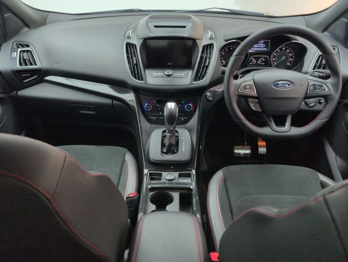 2025 Ford Kuga