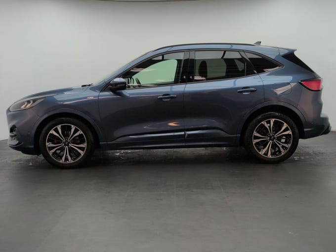 2025 Ford Kuga