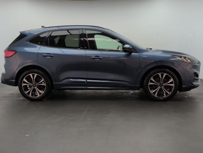 2025 Ford Kuga