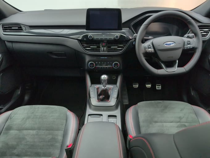 2025 Ford Kuga