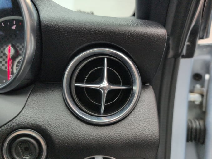 2025 Mercedes-benz Slc