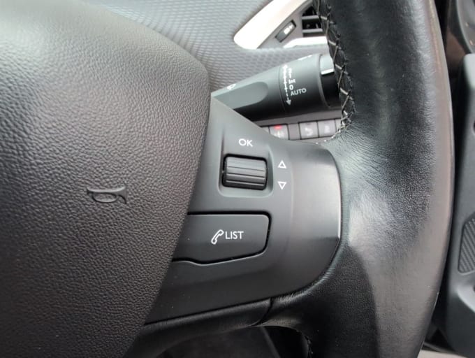 2025 Peugeot 2008