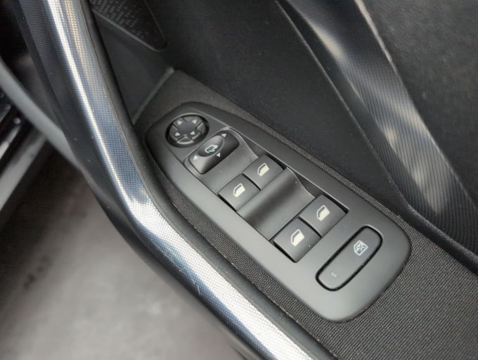 2025 Peugeot 2008