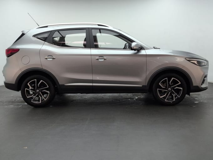 2025 Mg Mg Zs