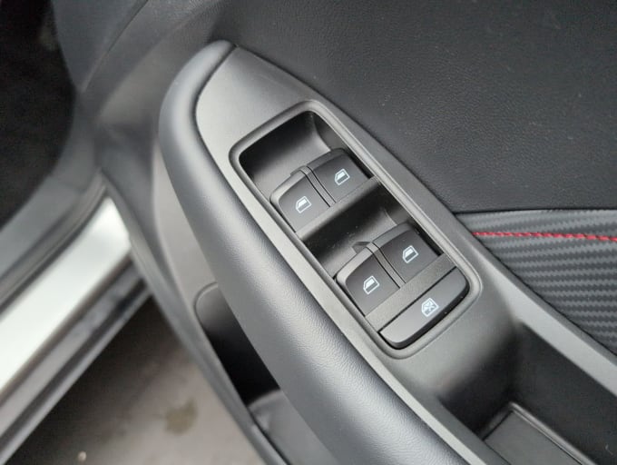 2025 Mg Mg Zs