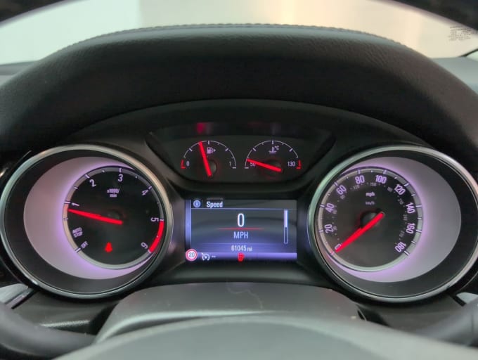 2025 Vauxhall Insignia
