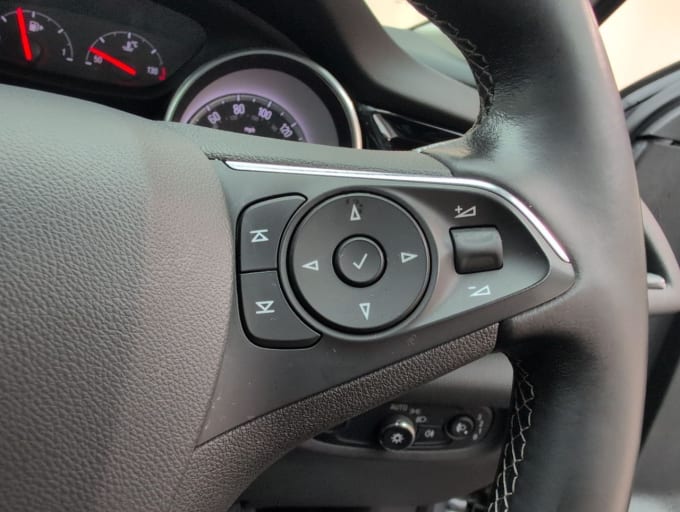 2025 Vauxhall Insignia