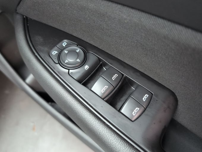 2025 Vauxhall Insignia