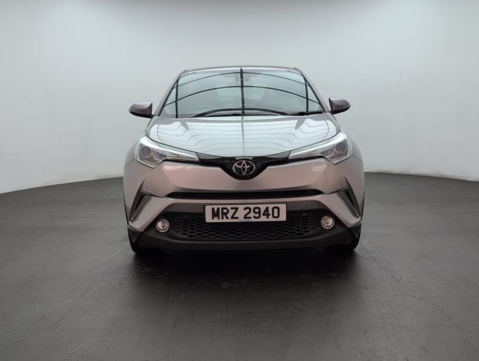 2025 Toyota C-hr