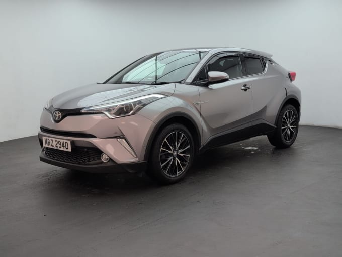 2025 Toyota C-hr