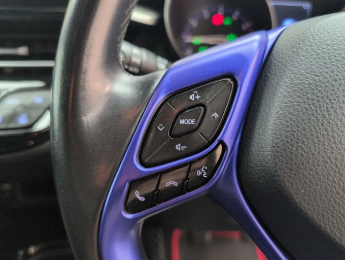 2025 Toyota C-hr